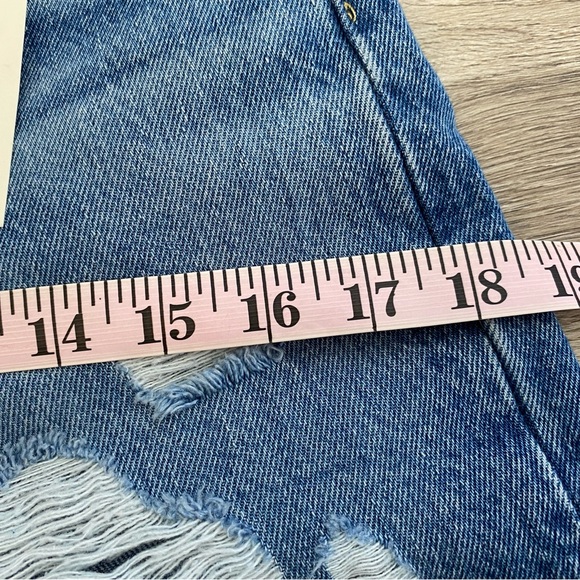 MSRP $118 NWT 24x32 High Rise Levi’s Original Fit 501 Jeans in Hits Different - Picture 11 of 14